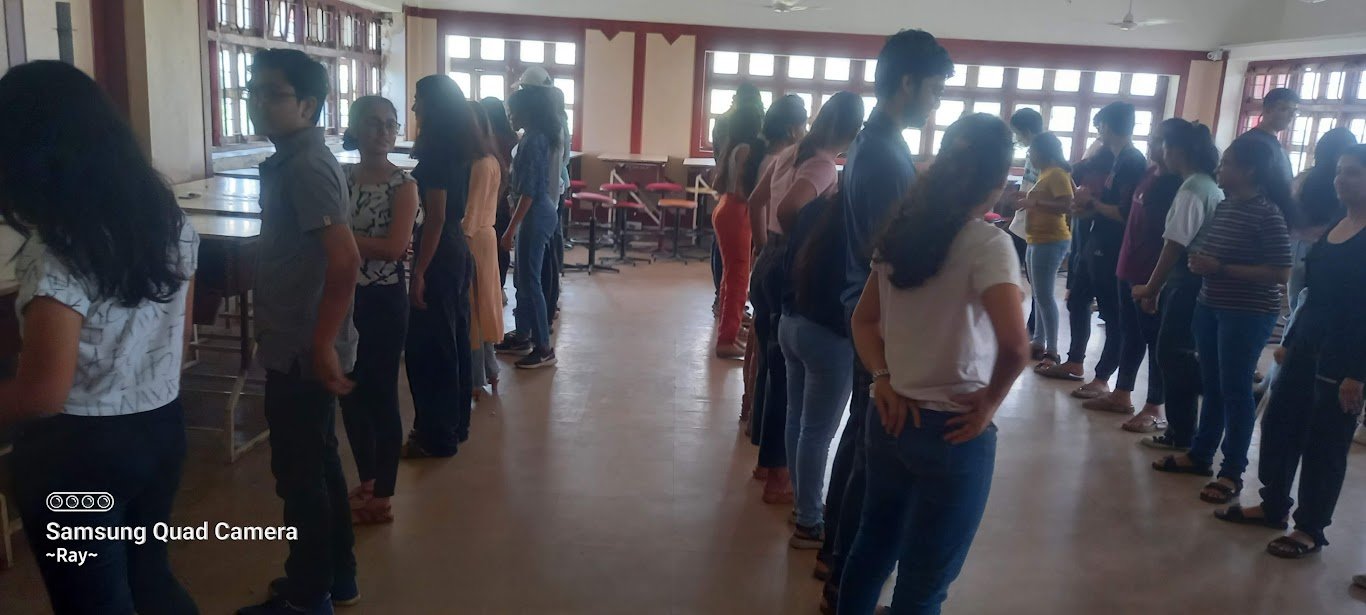 team building workshop for students of ies arch